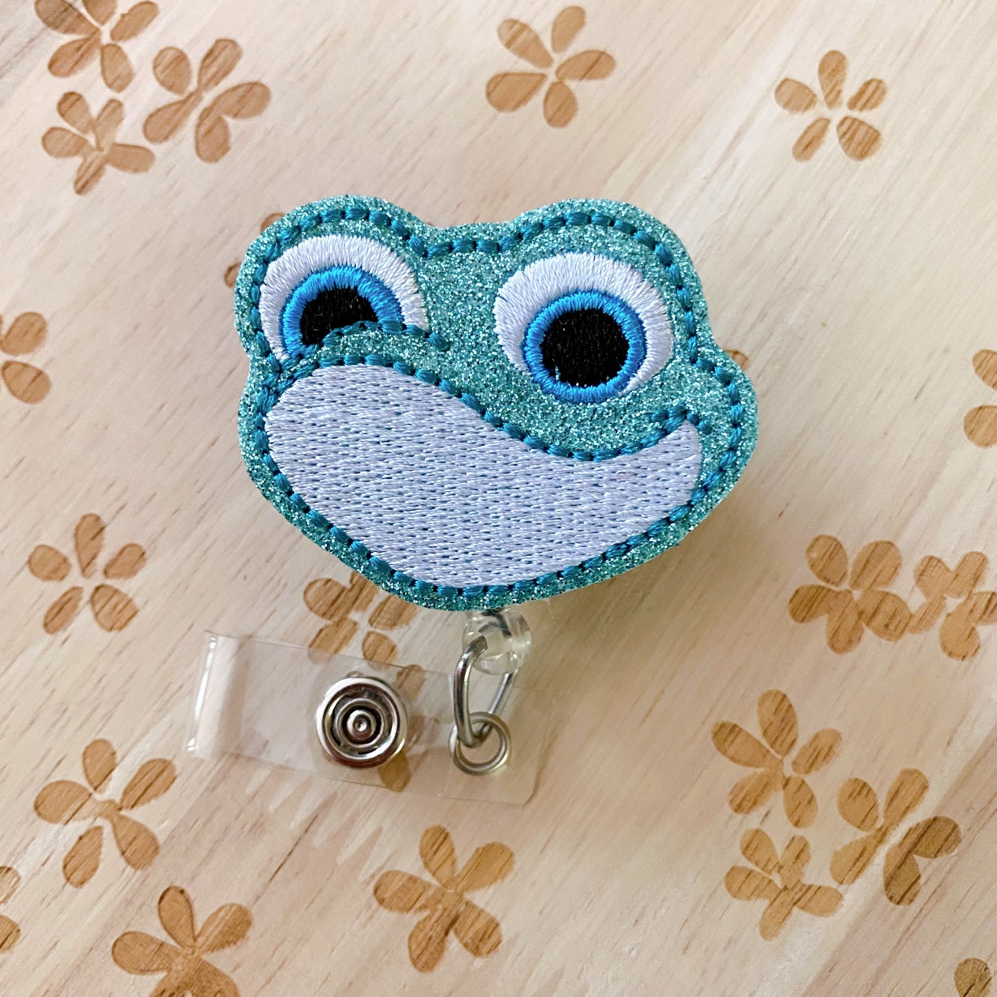 Frozen Lizard Removable Badge Topper